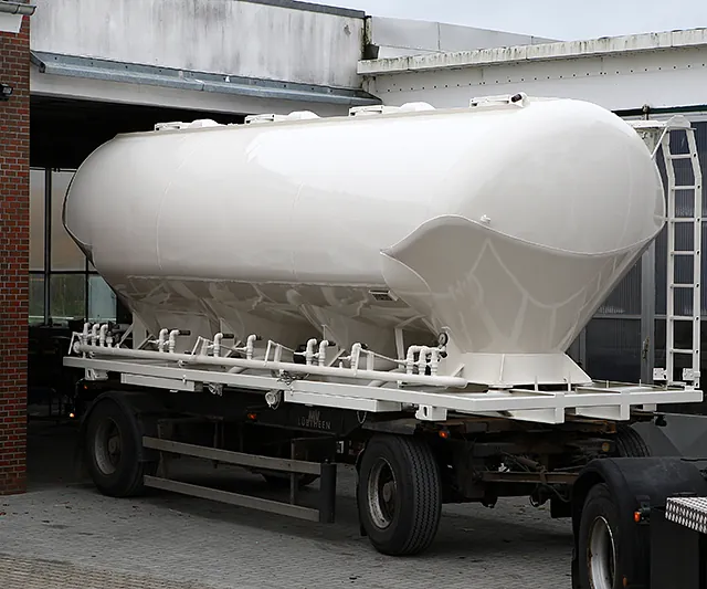 Anhänger Lackierung in weiß von Bergner GmbH